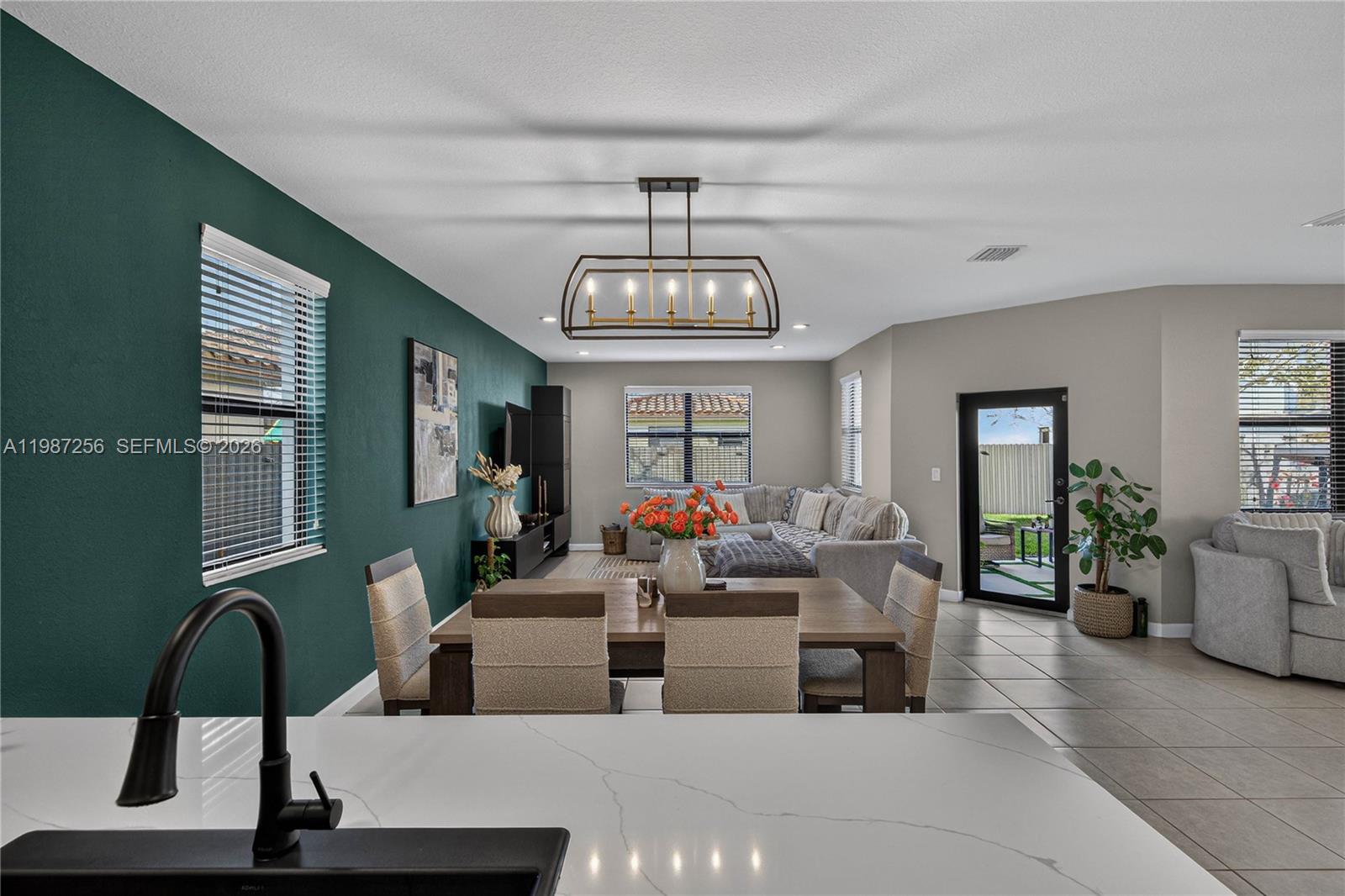 SILVER PALMS NORTH - Residential