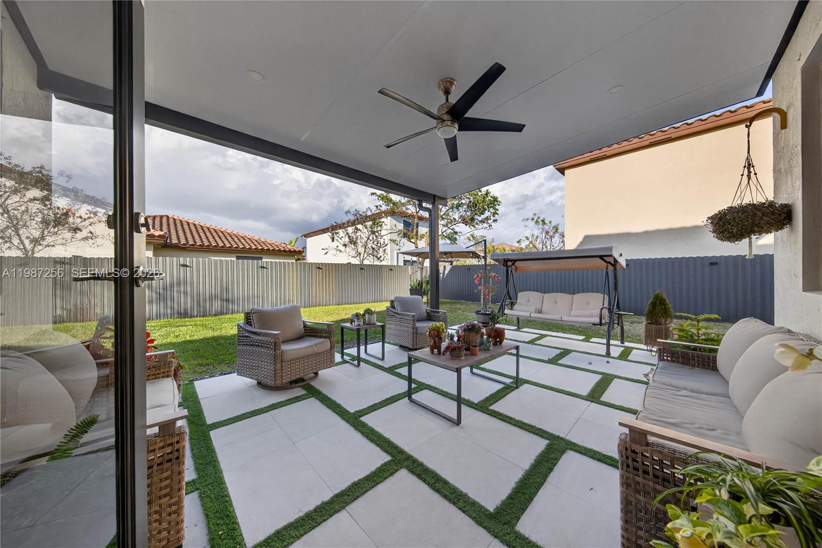 SILVER PALMS NORTH - Residential