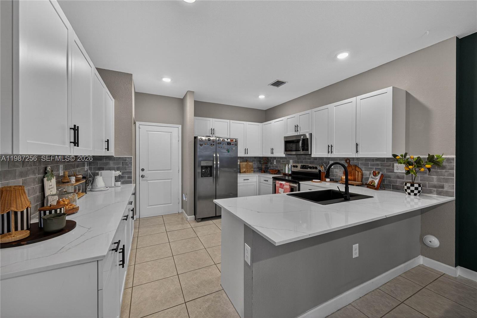 SILVER PALMS NORTH - Residential