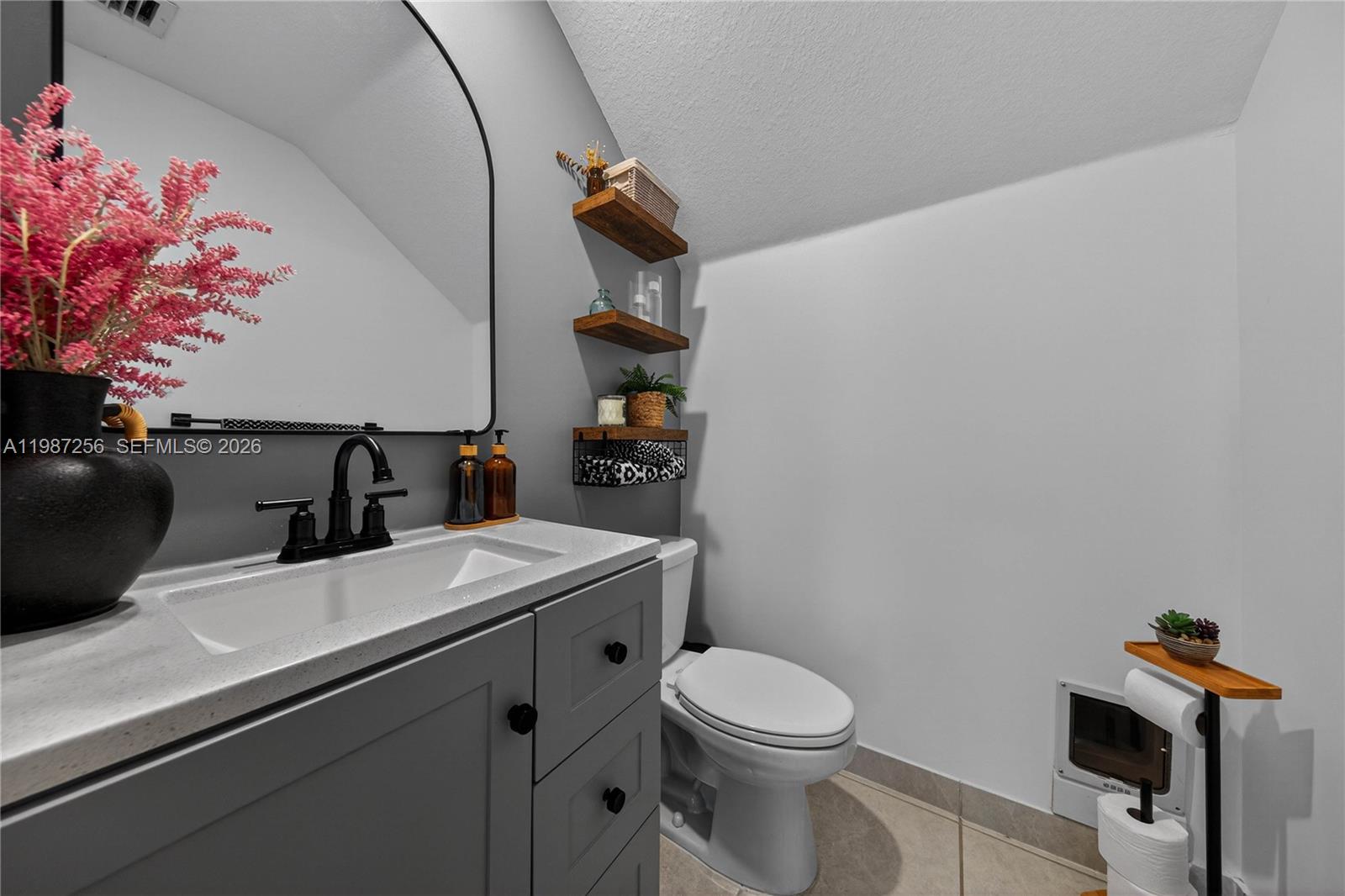 SILVER PALMS NORTH - Residential