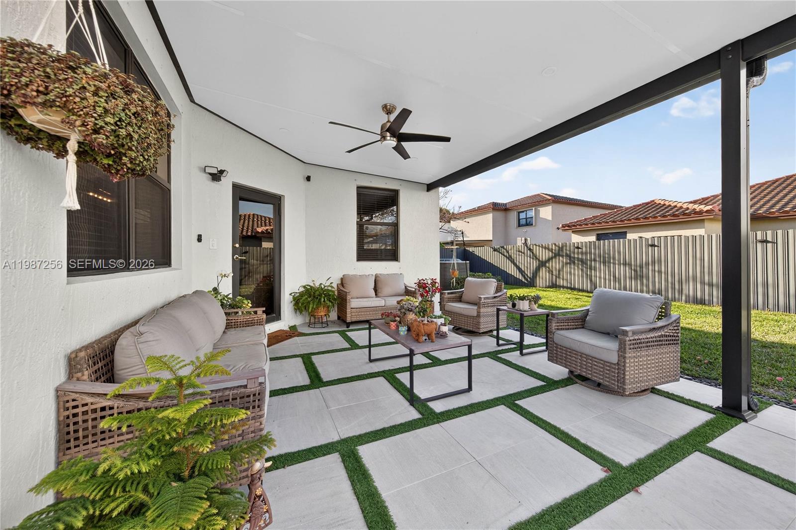 SILVER PALMS NORTH - Residential