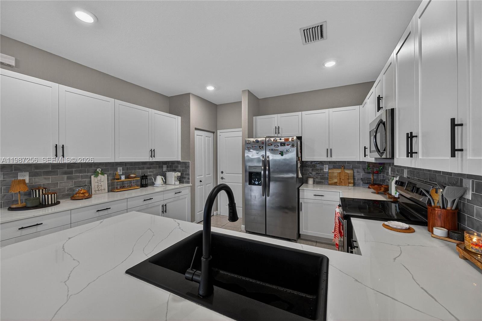 SILVER PALMS NORTH - Residential