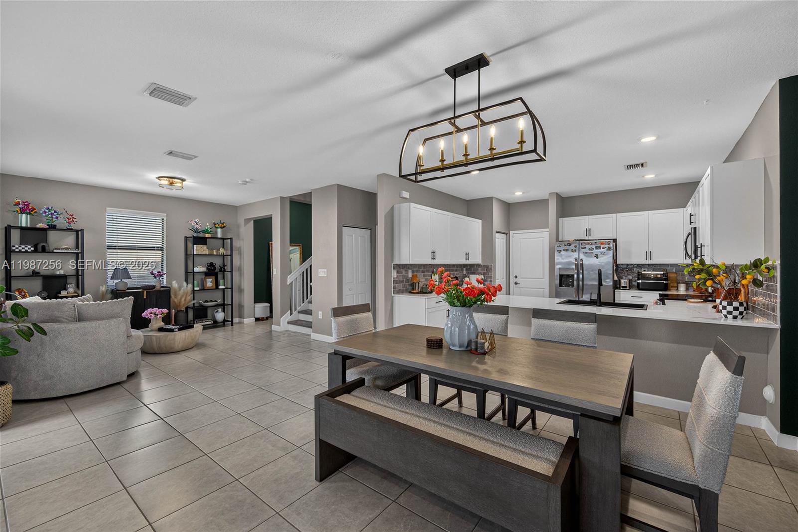 SILVER PALMS NORTH - Residential