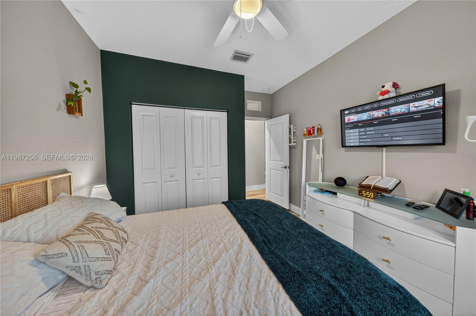 SILVER PALMS NORTH - Residential