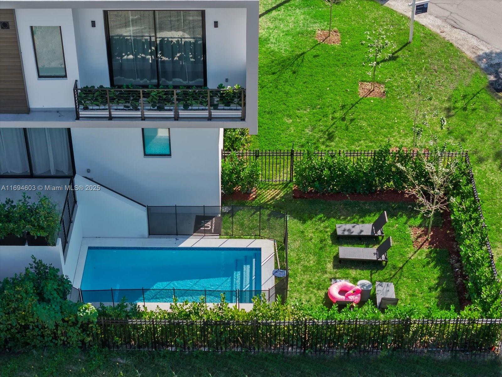 HAYNSWORTH VILLAGE - Residential