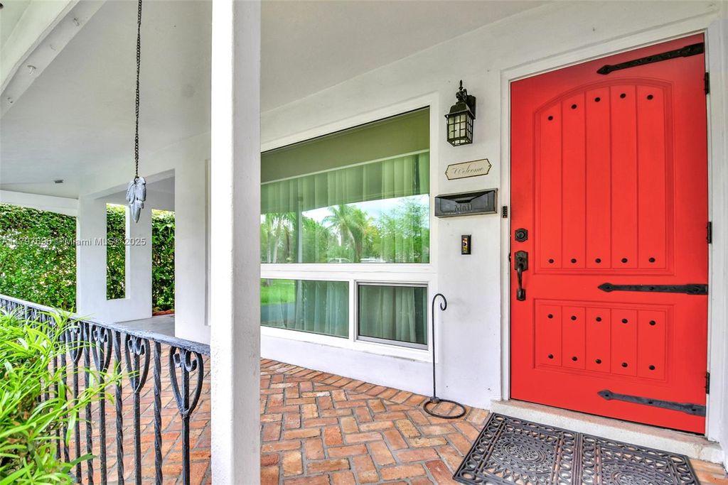 Photo of 3921 Roosevelt St, Hollywood, FL 33021 (MLS # A11797696)