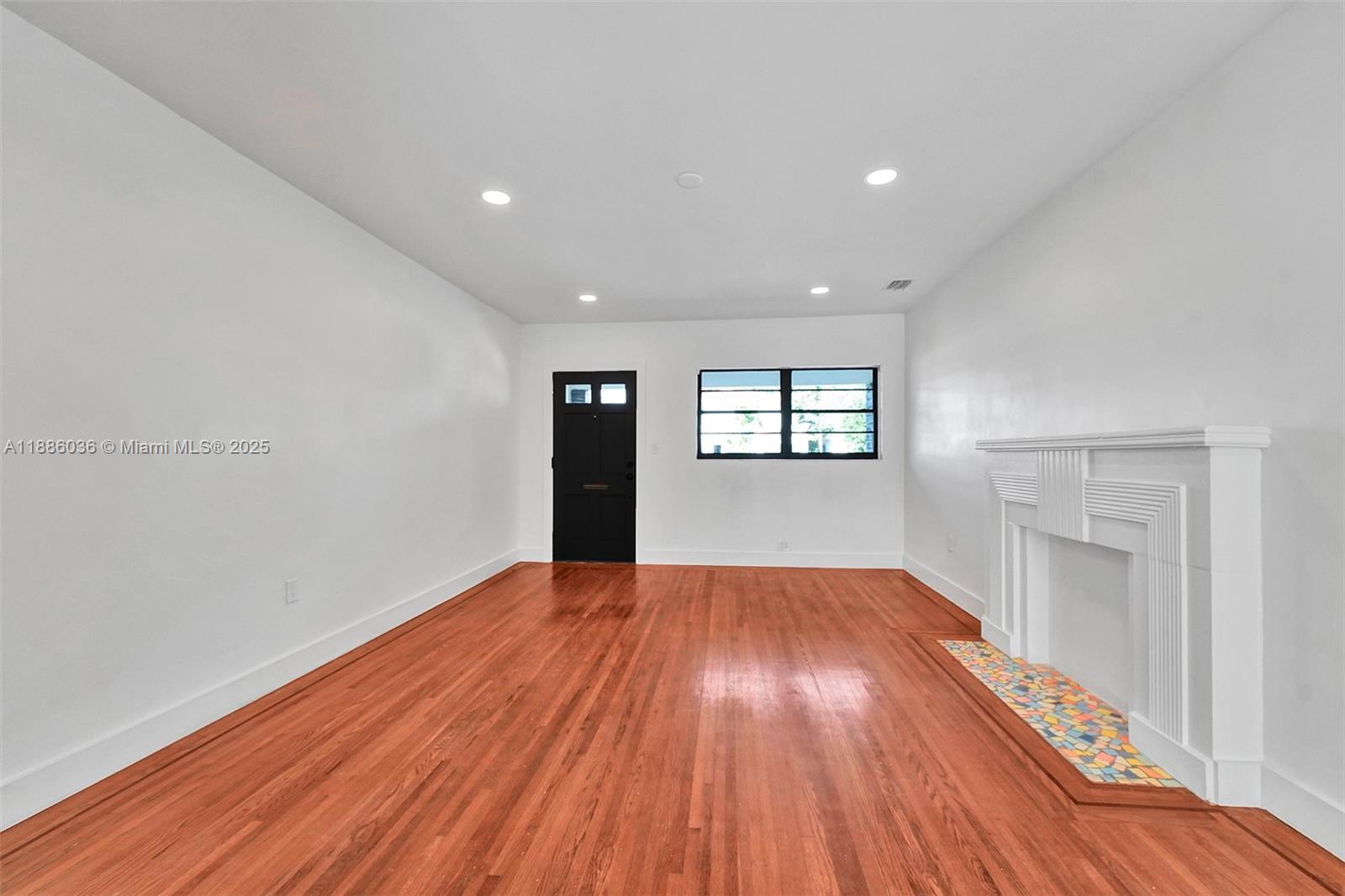 ALTOS DEL MAR NO 4 - Residential Lease