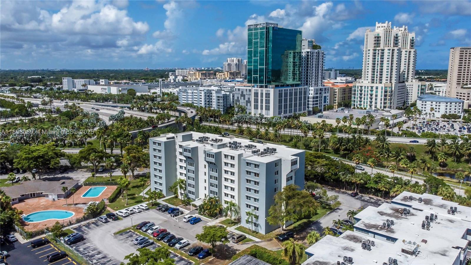 DADELAND PLACE CONDO - Residential Lease