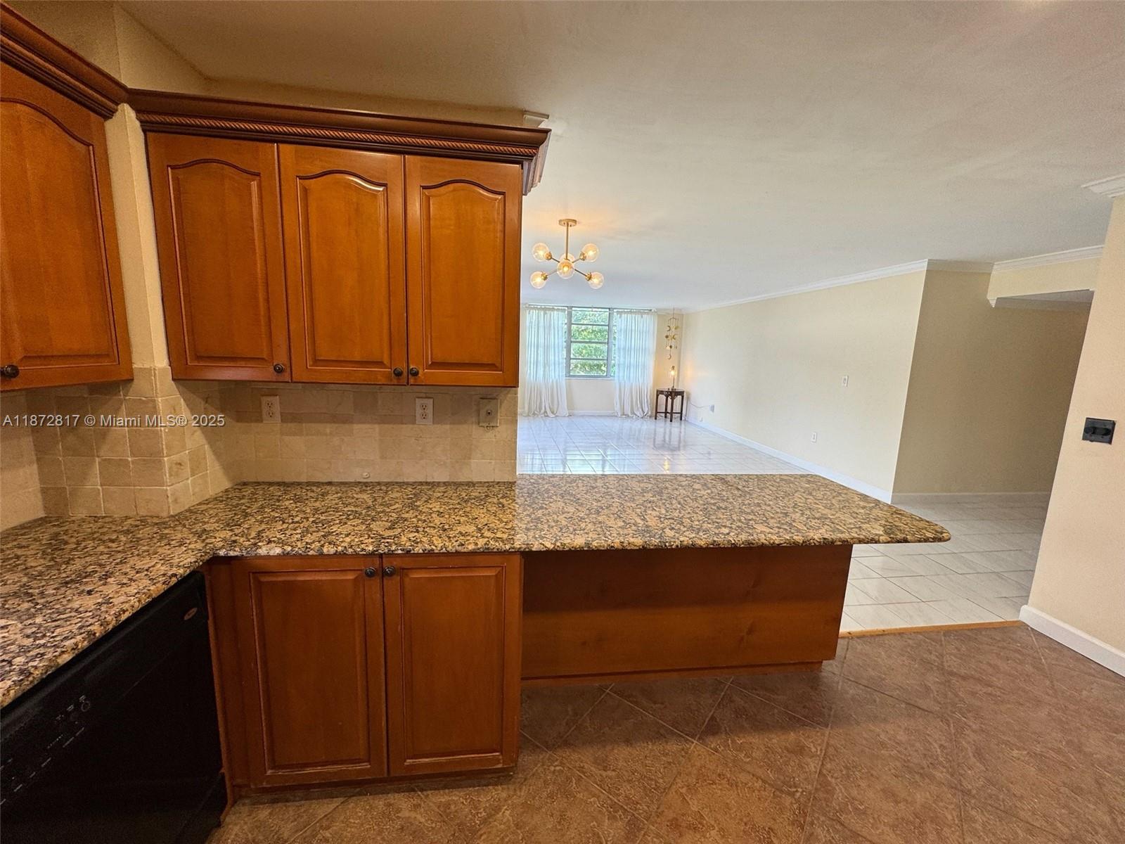 COMMODORE PLAZA CONDO - Residential