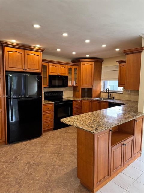 Photo of 2780 NE 183rd St #301, Aventura, FL 33160 (MLS # A11872817)