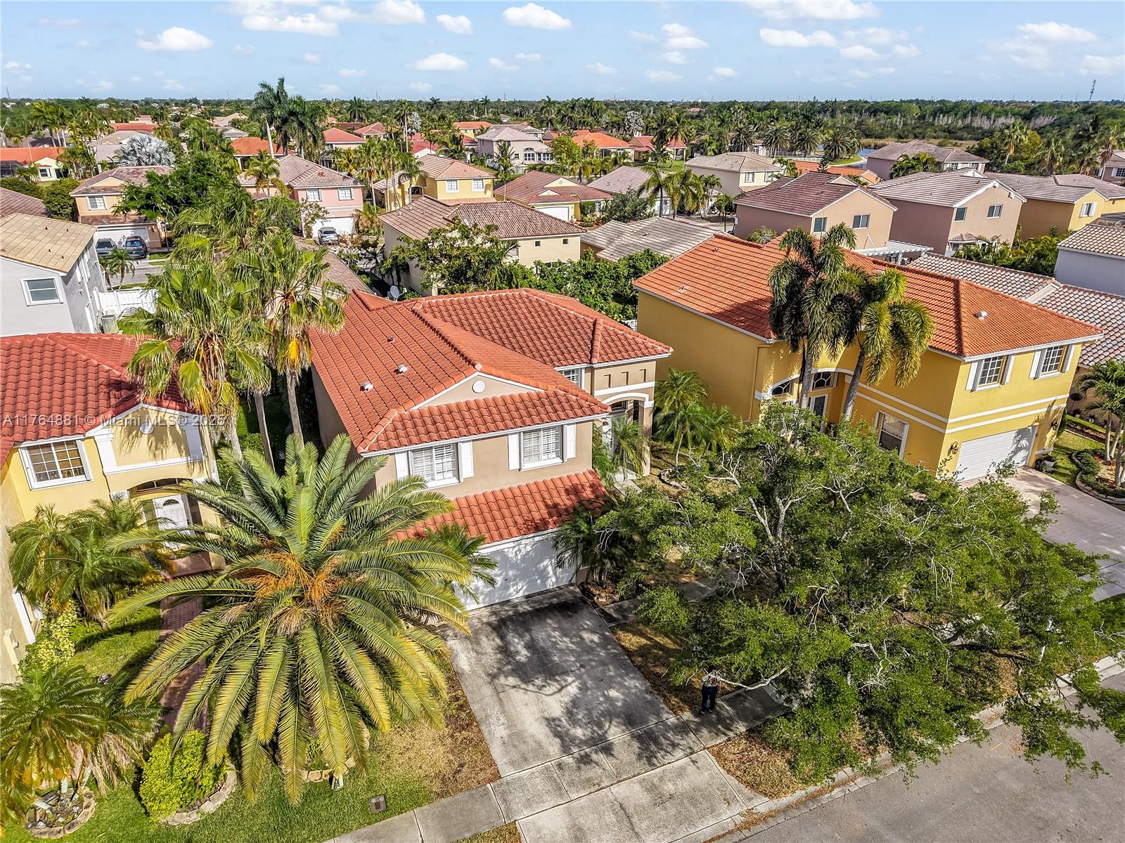 323 SW 190th Ter