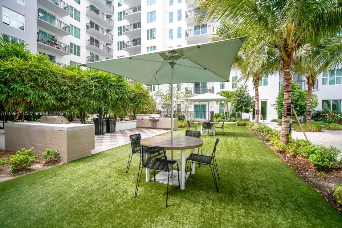 LAUDERDALE FIRST ADD RESU - Residential Lease