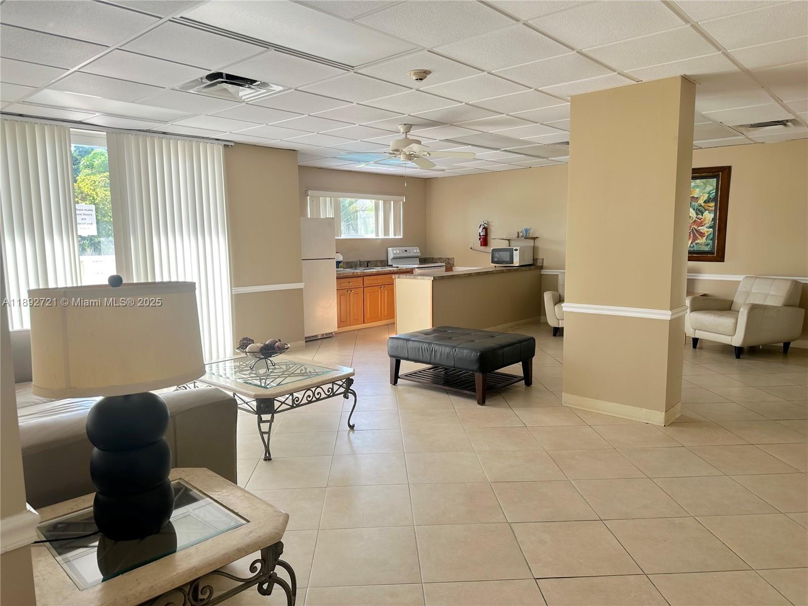 VICTORIA PARK TOWER CONDO - Residential Lease