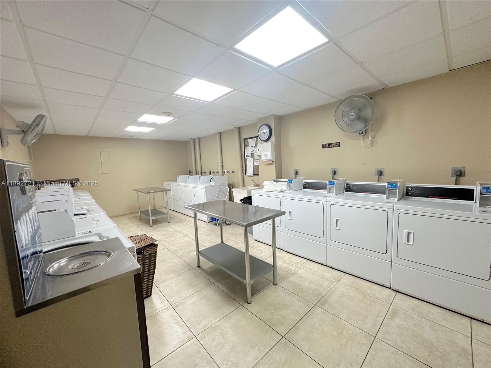 VICTORIA PARK TOWER CONDO - Residential Lease