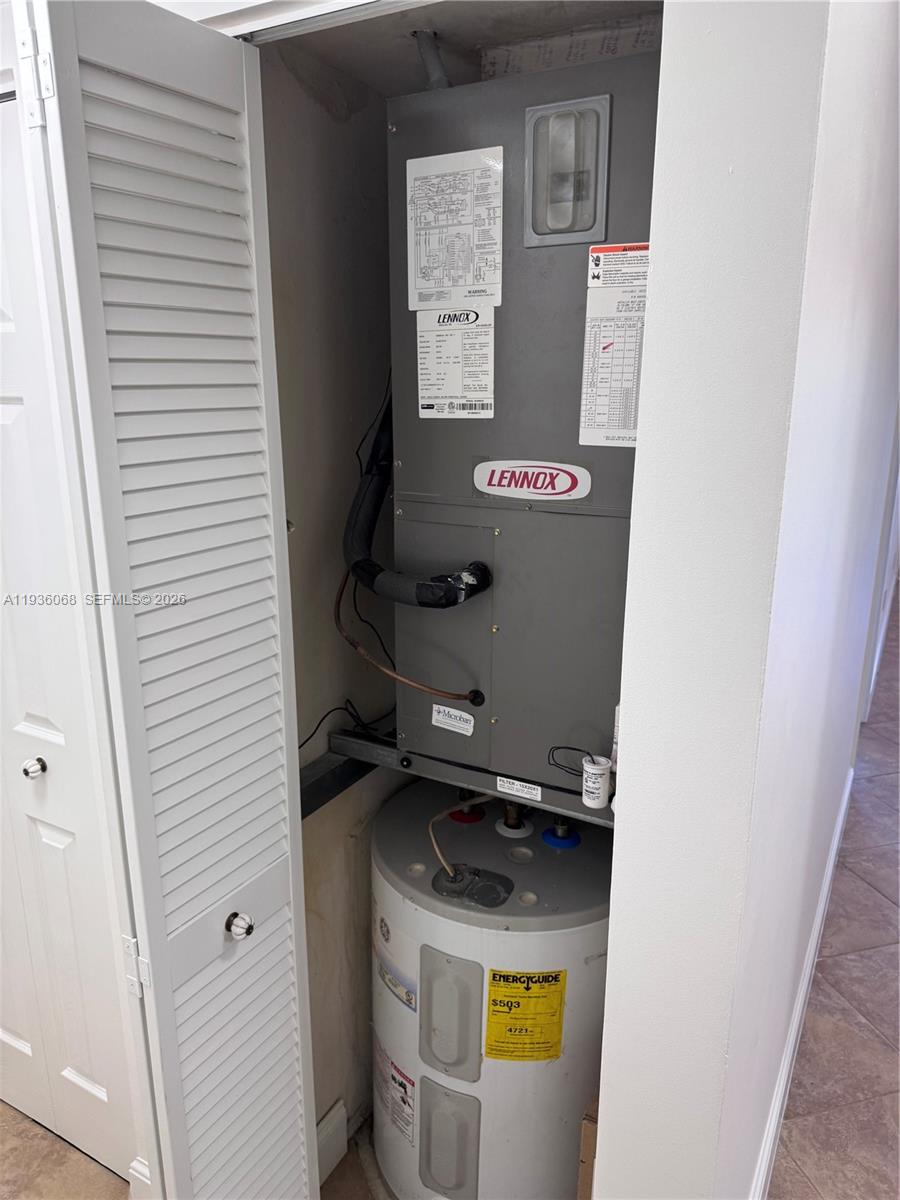 VILLAGE OF KINGS CREEK CO - Residential