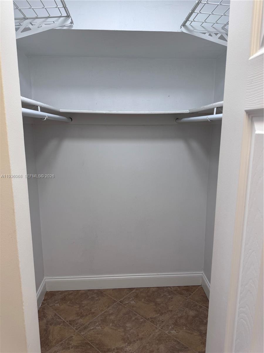 VILLAGE OF KINGS CREEK CO - Residential