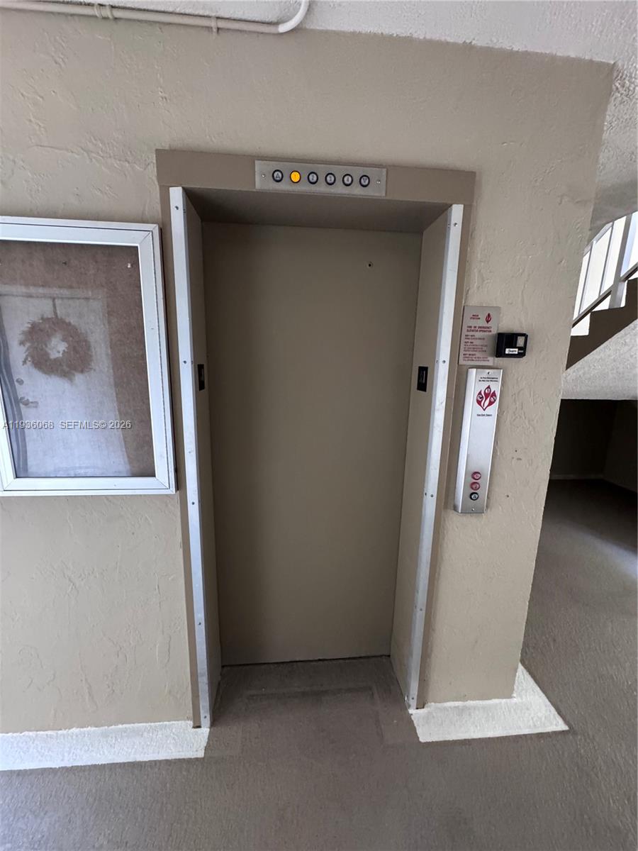 VILLAGE OF KINGS CREEK CO - Residential