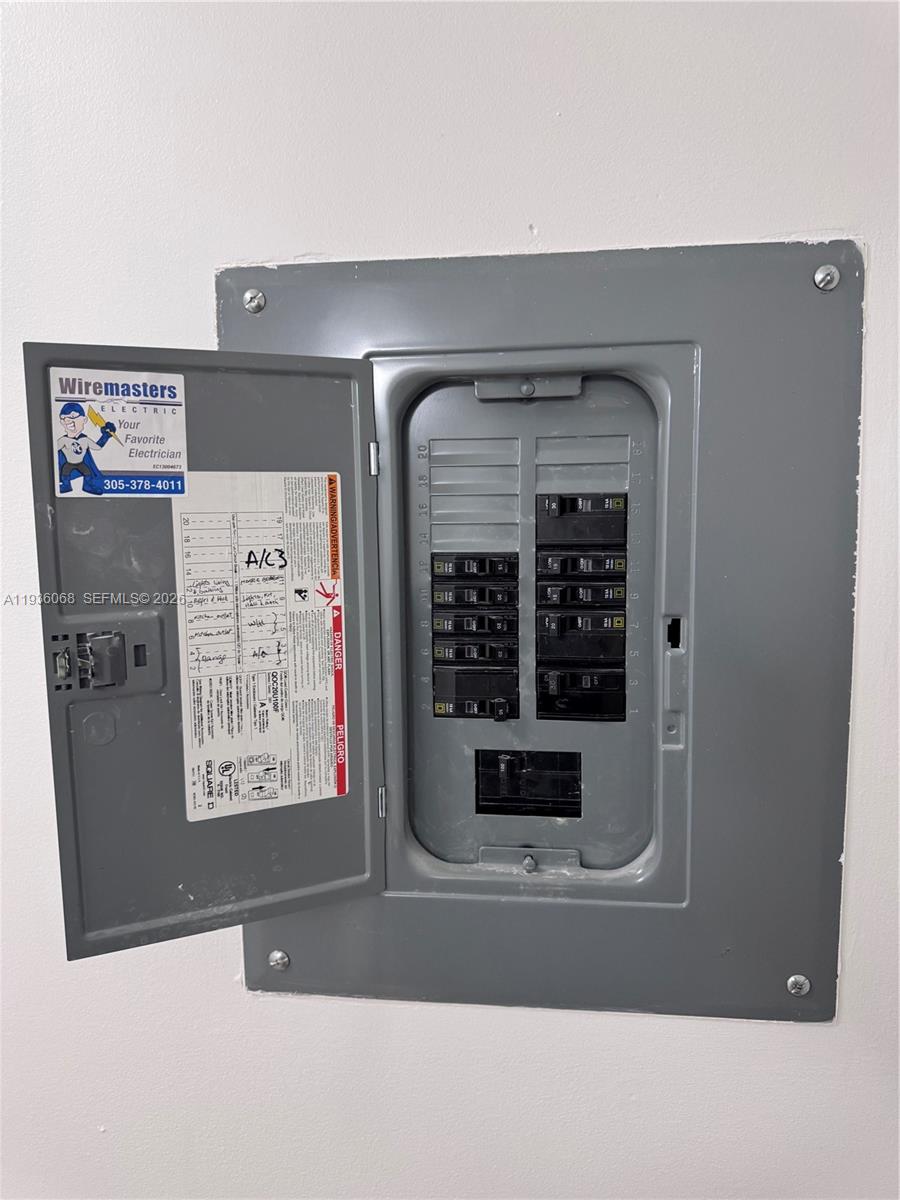 VILLAGE OF KINGS CREEK CO - Residential