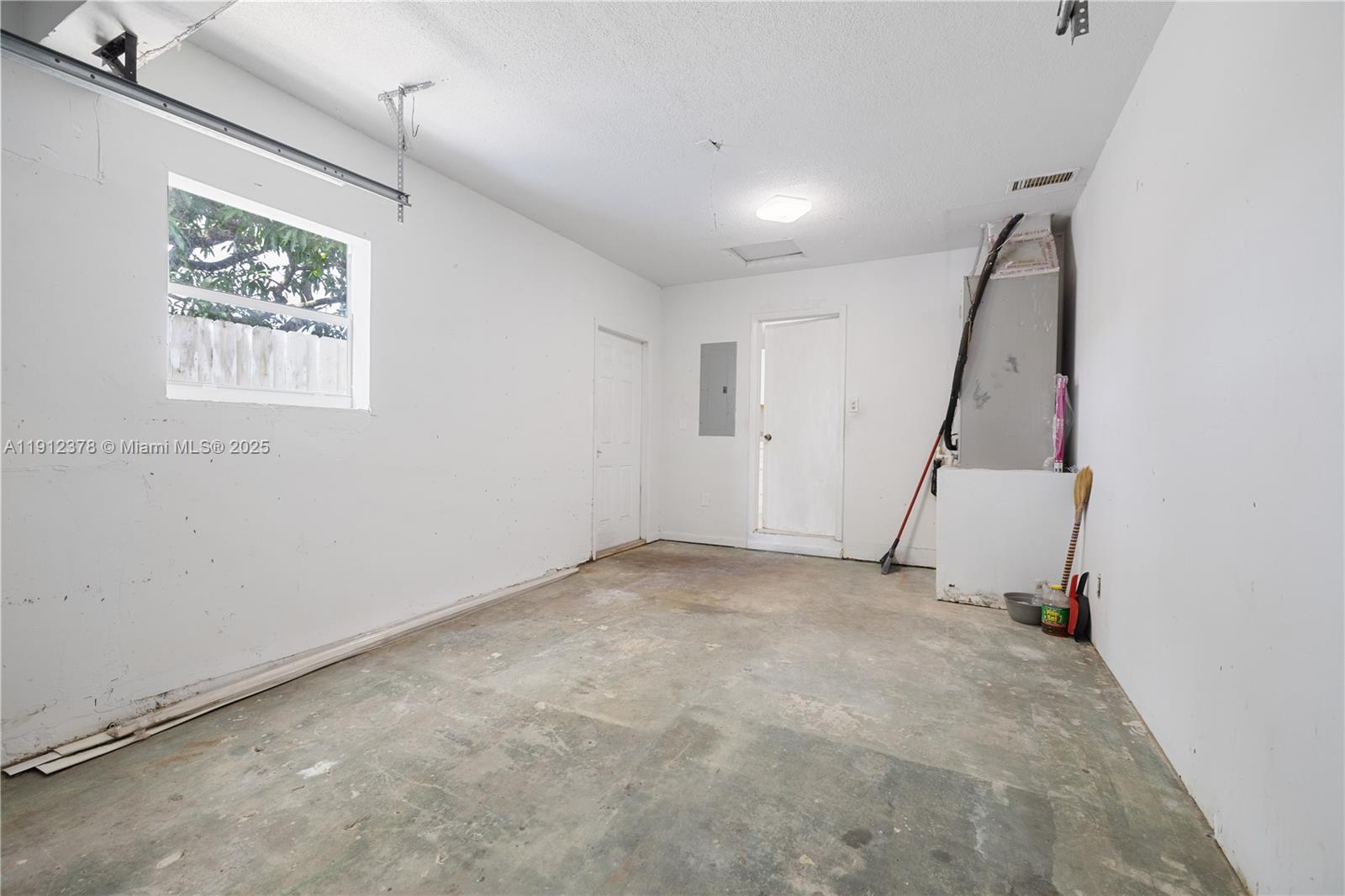 MIRAMAR PARK THIRD ADD - Residential