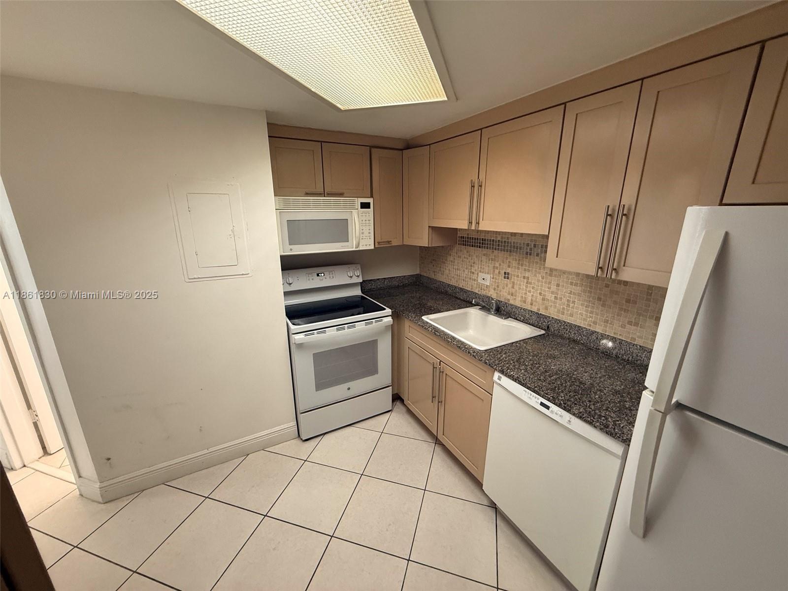 FOUR AMBASSADORS CONDO PH - Residential Lease