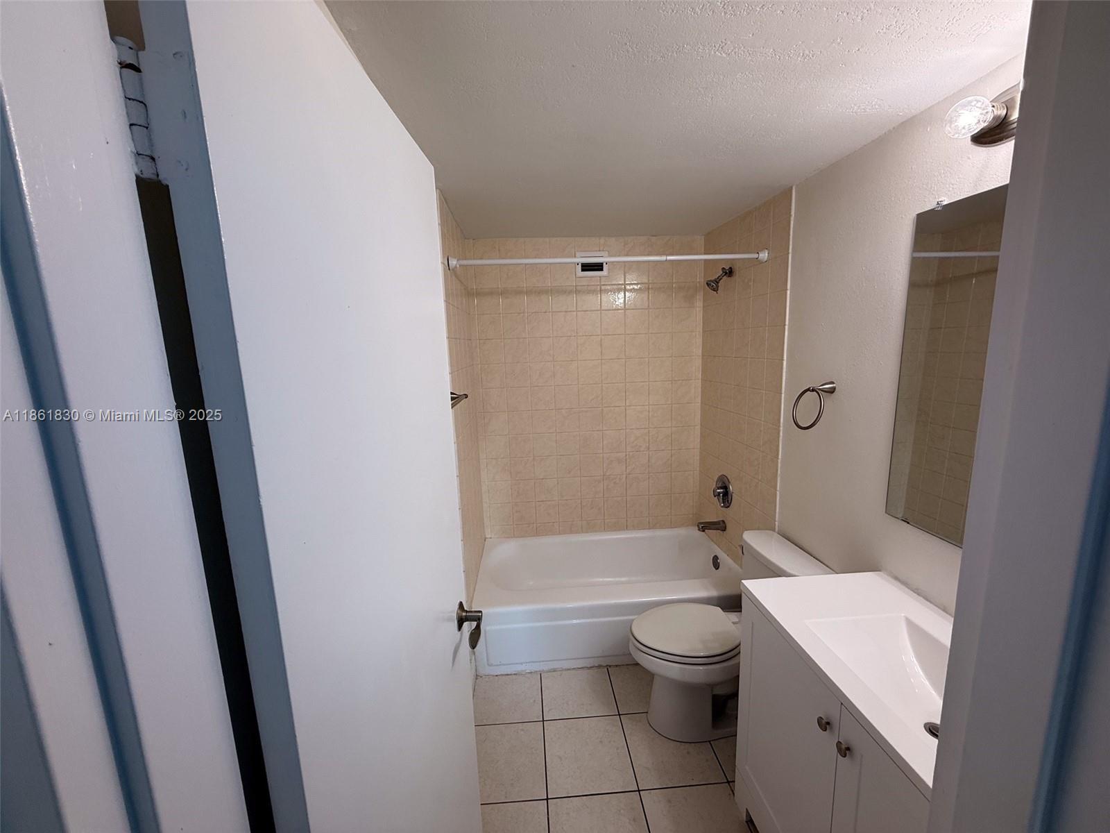 FOUR AMBASSADORS CONDO PH - Residential Lease