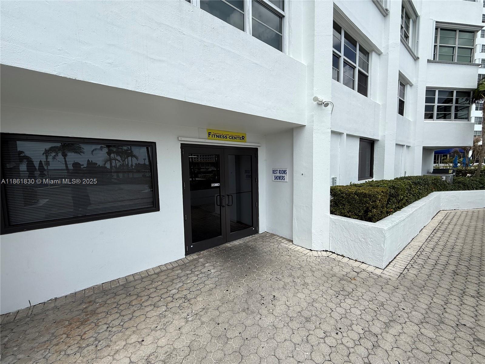 FOUR AMBASSADORS CONDO PH - Residential Lease