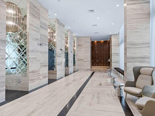 METROPICA NORTH TOWER ONE - Residential