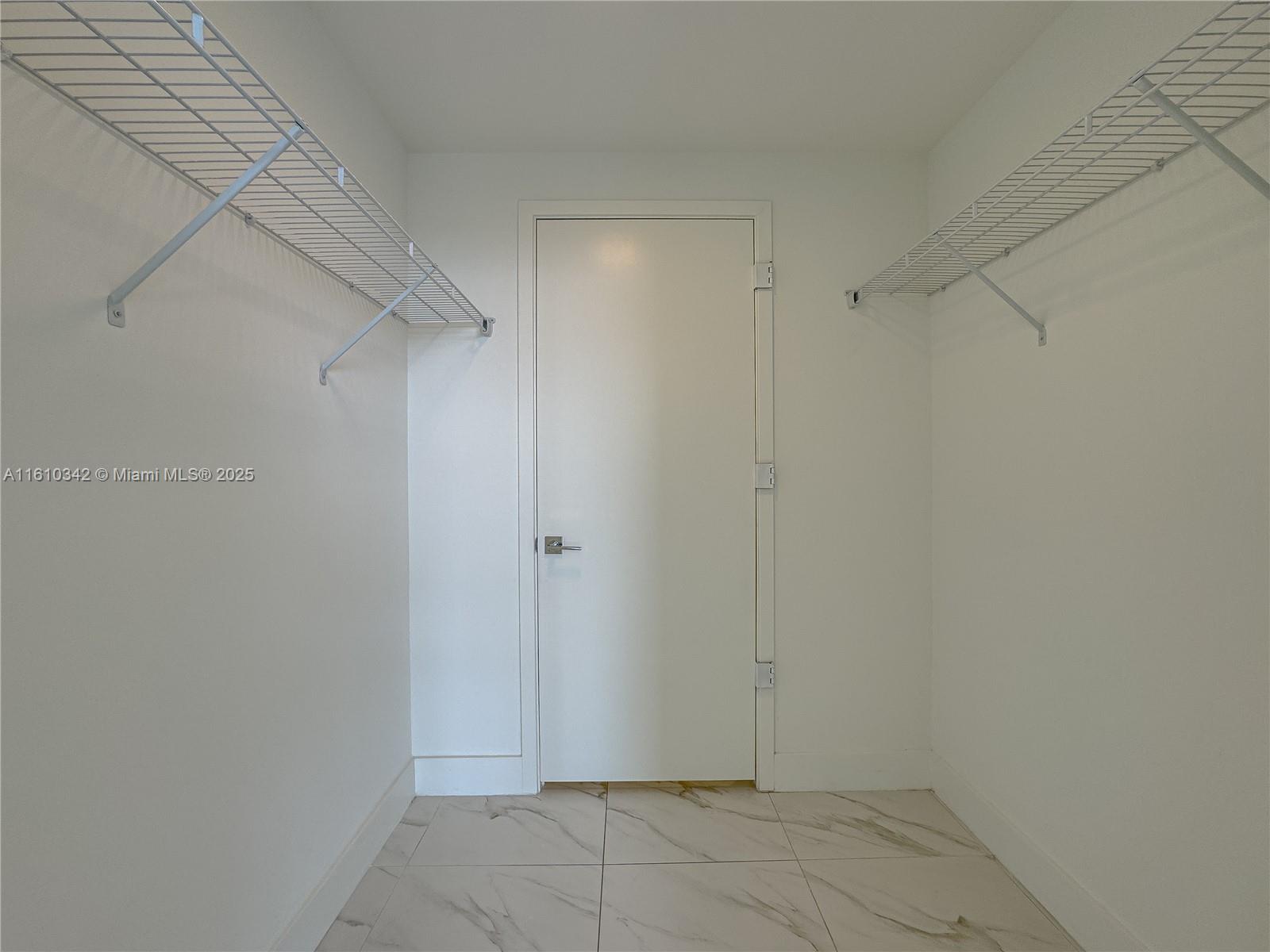 METROPICA NORTH TOWER ONE - Residential