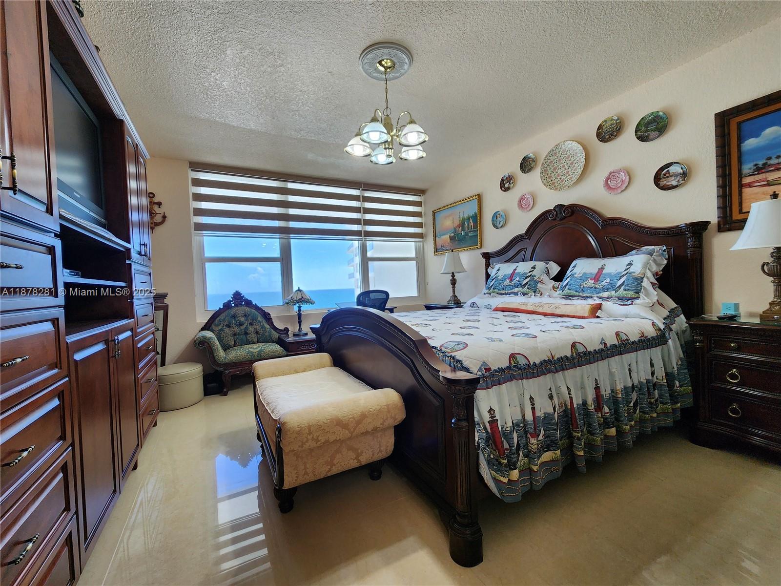 ALEXANDER TOWERS CONDO - Residential Lease