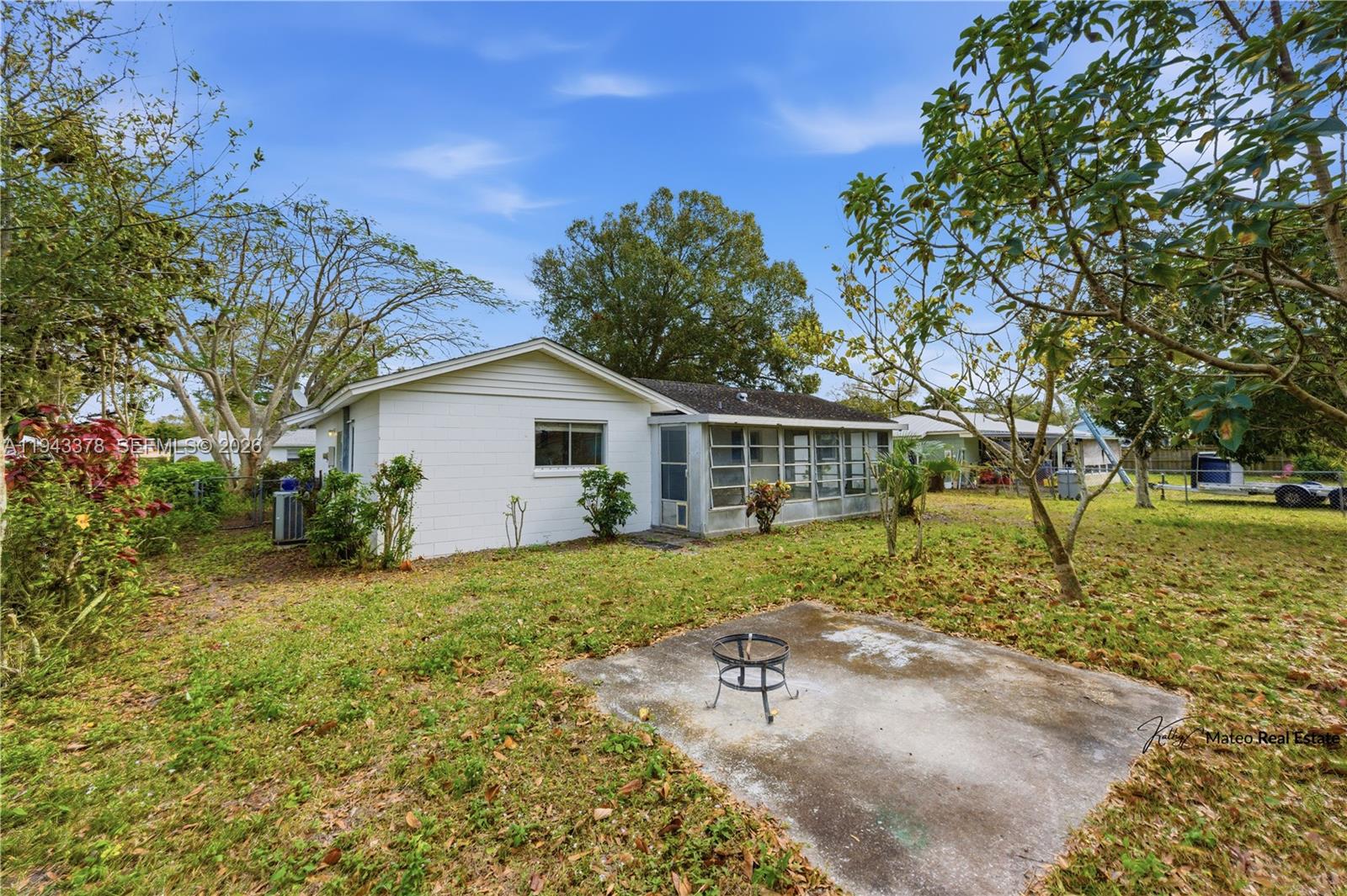 LAURELWOOD UNIT 1 - Residential