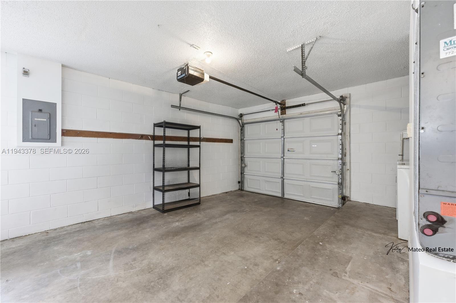 LAURELWOOD UNIT 1 - Residential