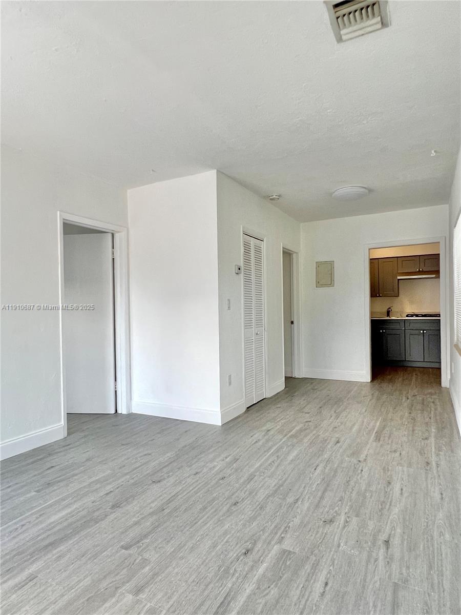 LAWRENCE ESTATES LAND COS - Residential Income