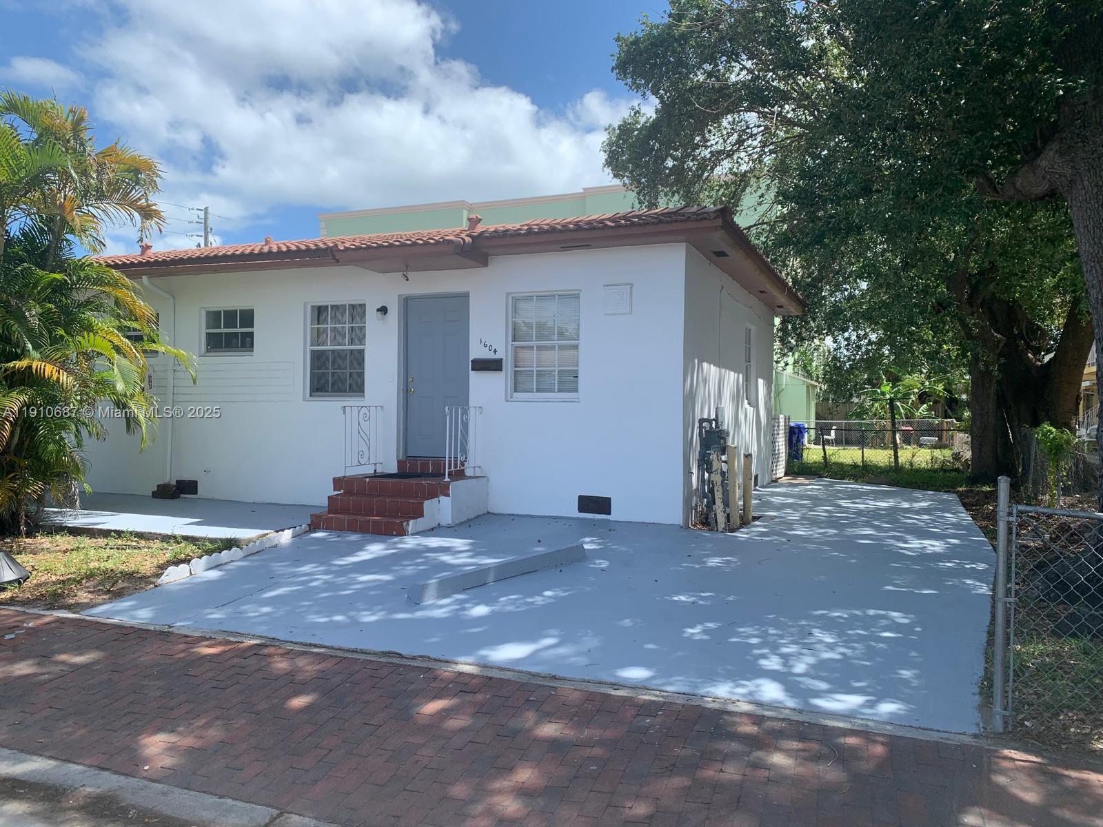 LAWRENCE ESTATES LAND COS - Residential Income