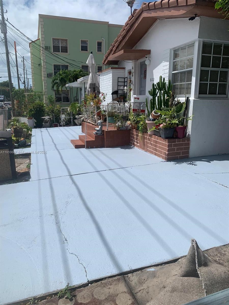 LAWRENCE ESTATES LAND COS - Residential Income