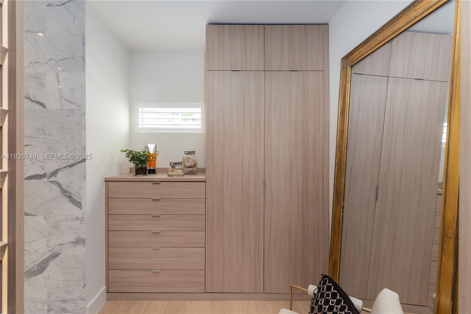 BELLE TOWERS CONDO - Residential