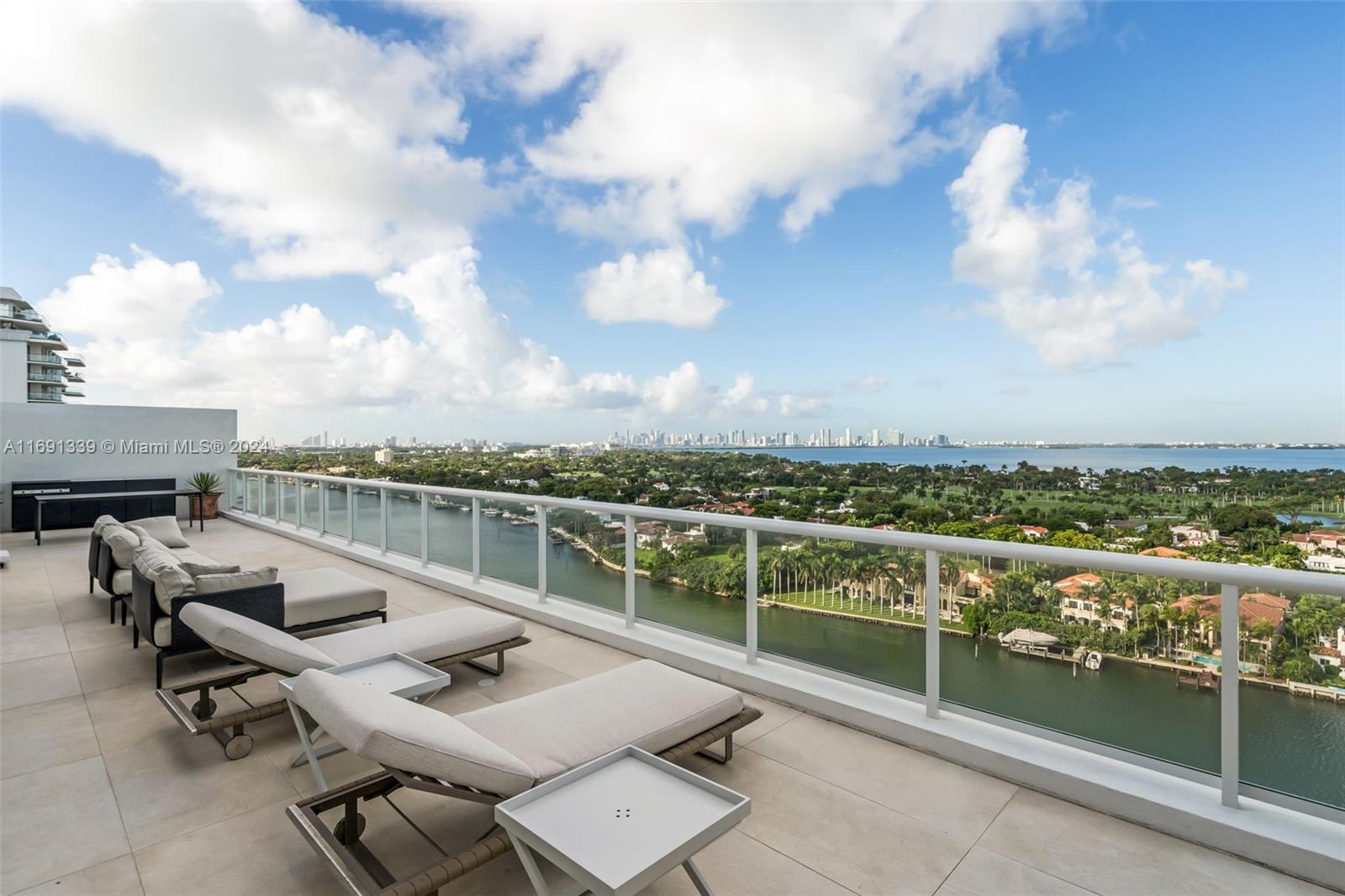 5600 CONDO - Residential Lease