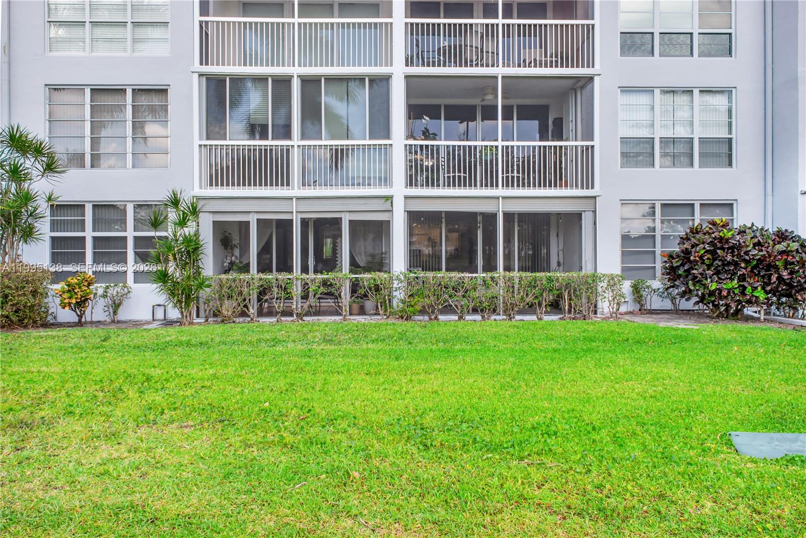 NO 38 PALM-AIRE COUNTRY C - Residential