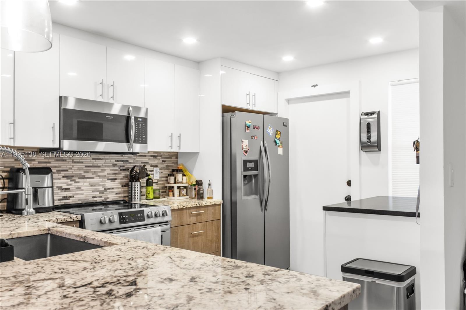 NO 38 PALM-AIRE COUNTRY C - Residential
