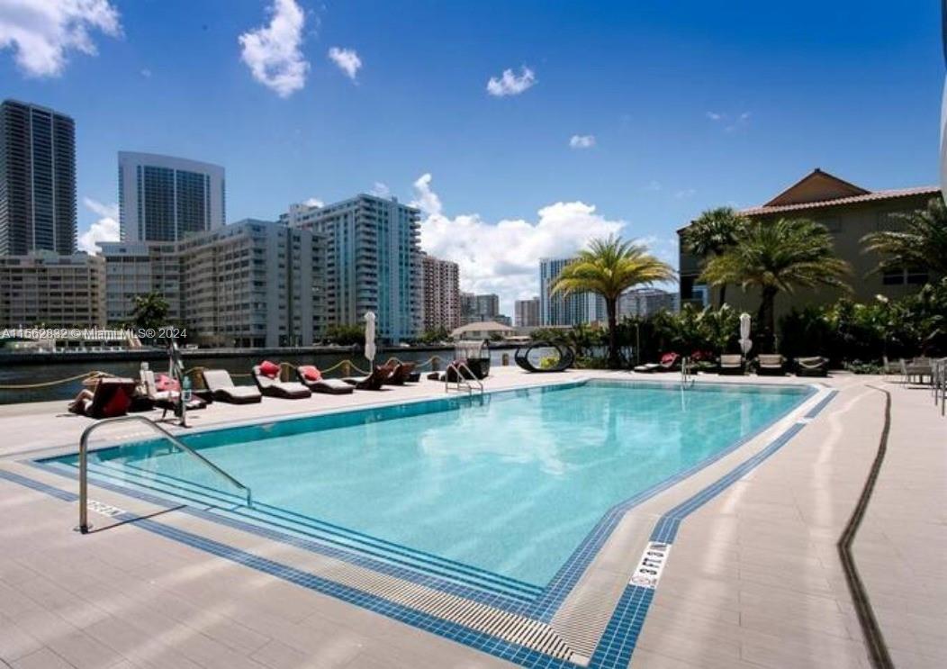 BEACHWALK CONDOMINIUM - Residential