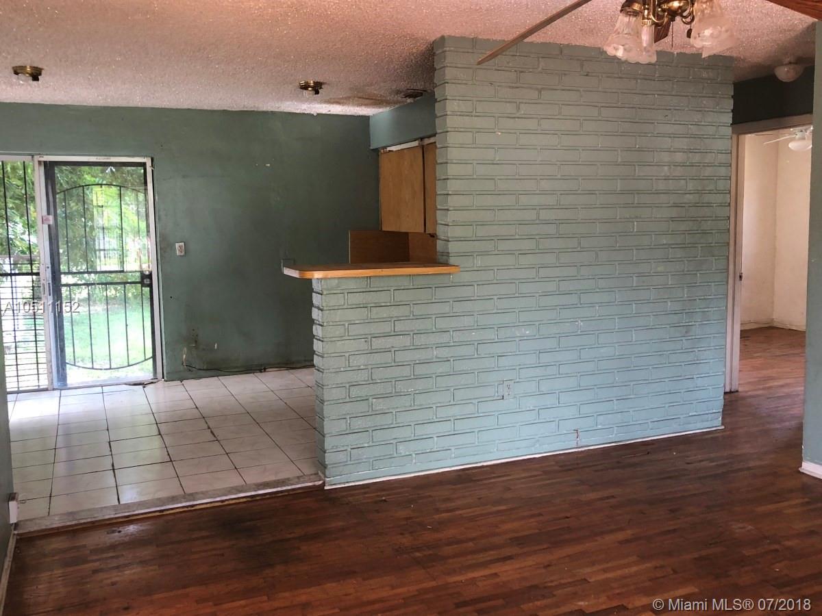 RADIO HEIGHTS - Residential