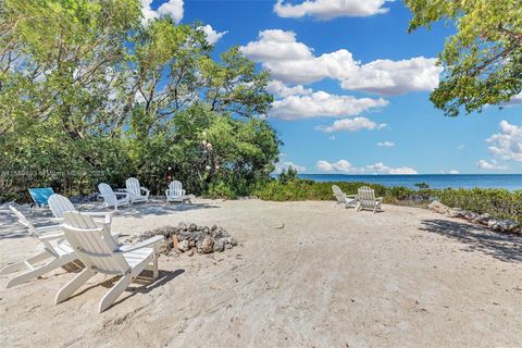 A home in Plantation Key