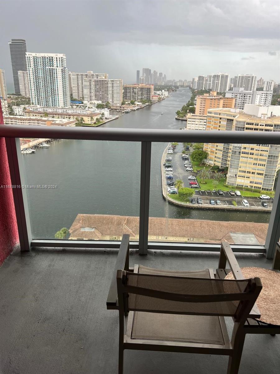 BEACHWALK CONDOMINIUM - Residential