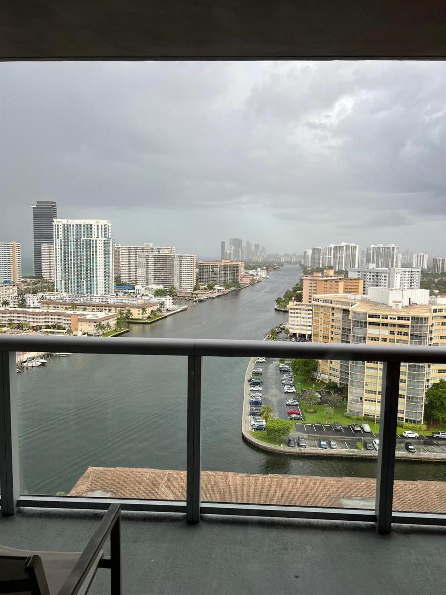 BEACHWALK CONDOMINIUM - Residential