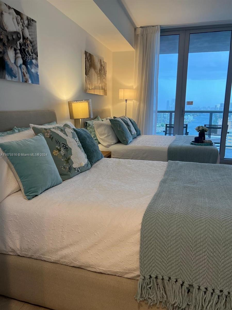 BEACHWALK CONDOMINIUM - Residential