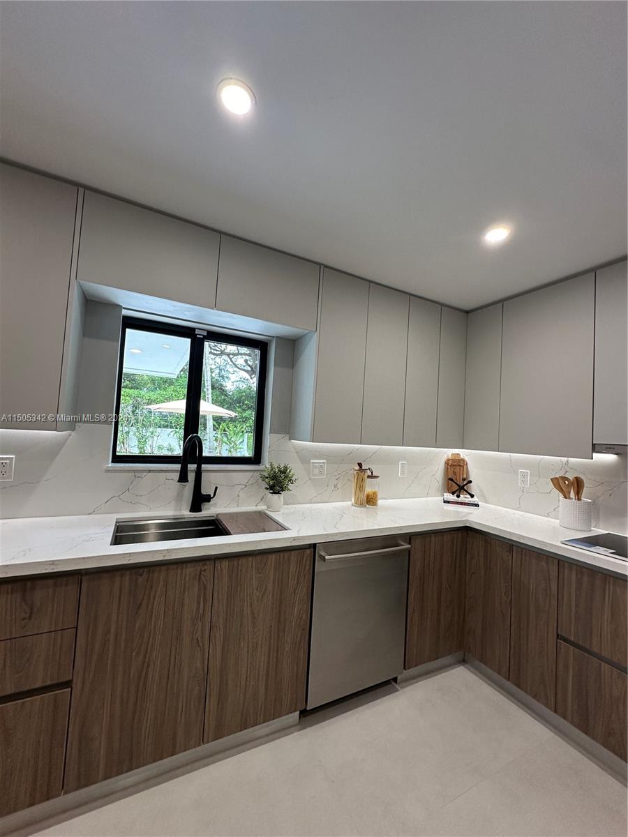 B-R SUB - Residential