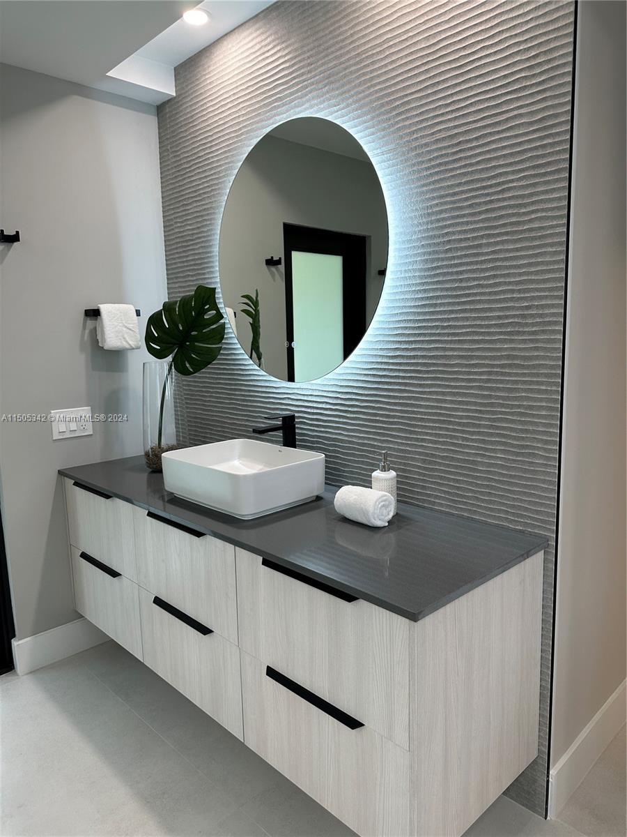 B-R SUB - Residential