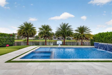 Tiny photo for 10566 N Lago Vista Cir, Parkland, FL 33076 (MLS # A12026891)