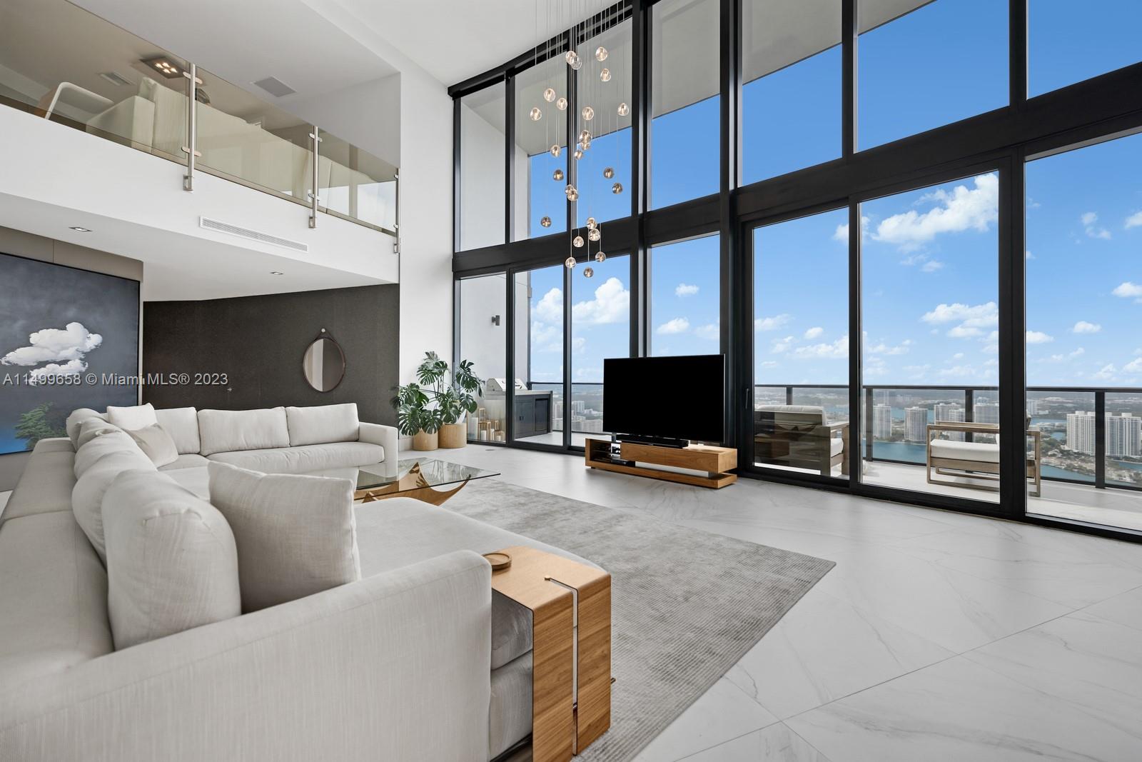 18555 COLLINS AVENUE COND - Residential