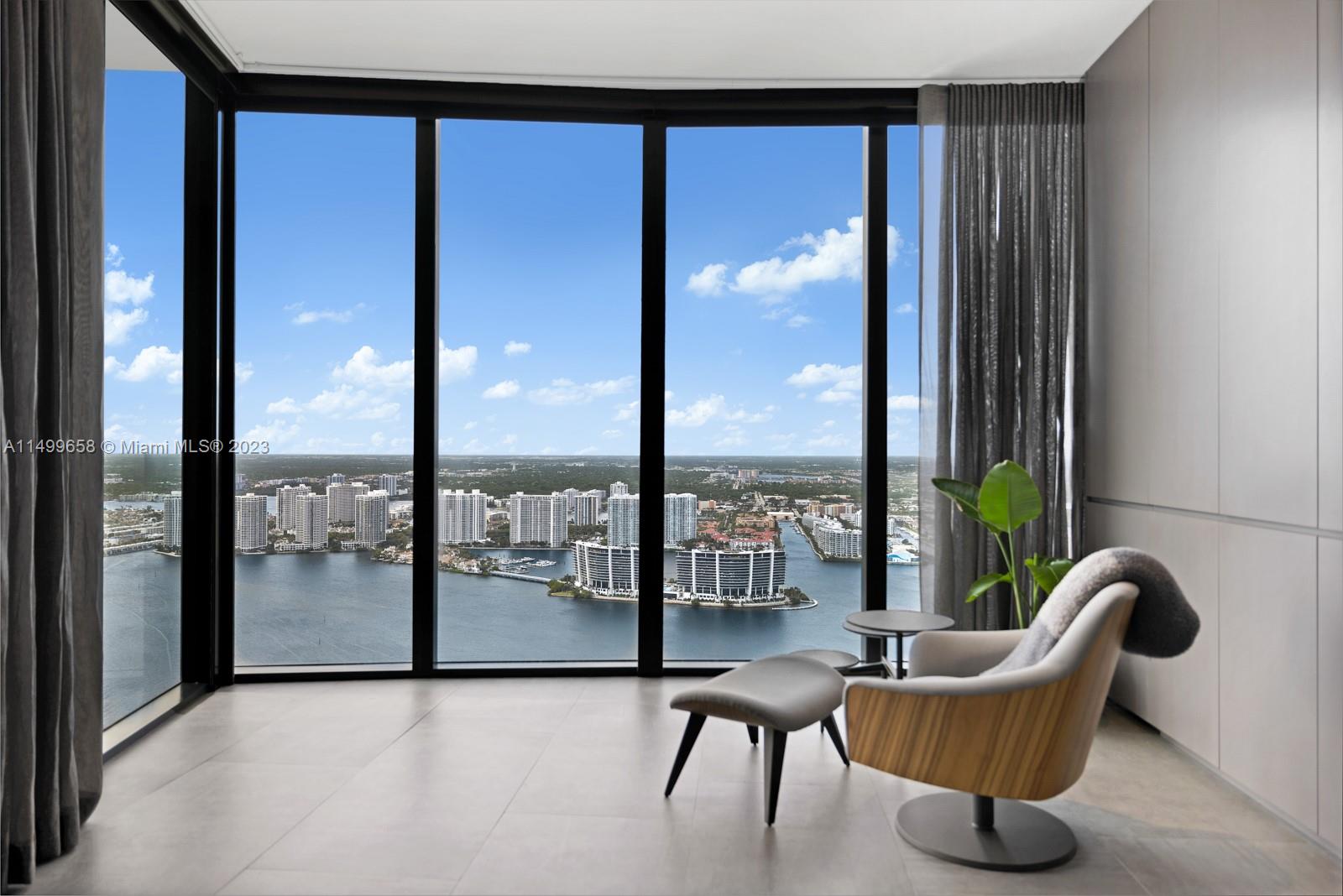 18555 COLLINS AVENUE COND - Residential