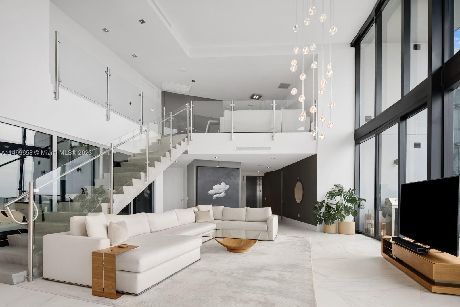 18555 COLLINS AVENUE COND - Residential